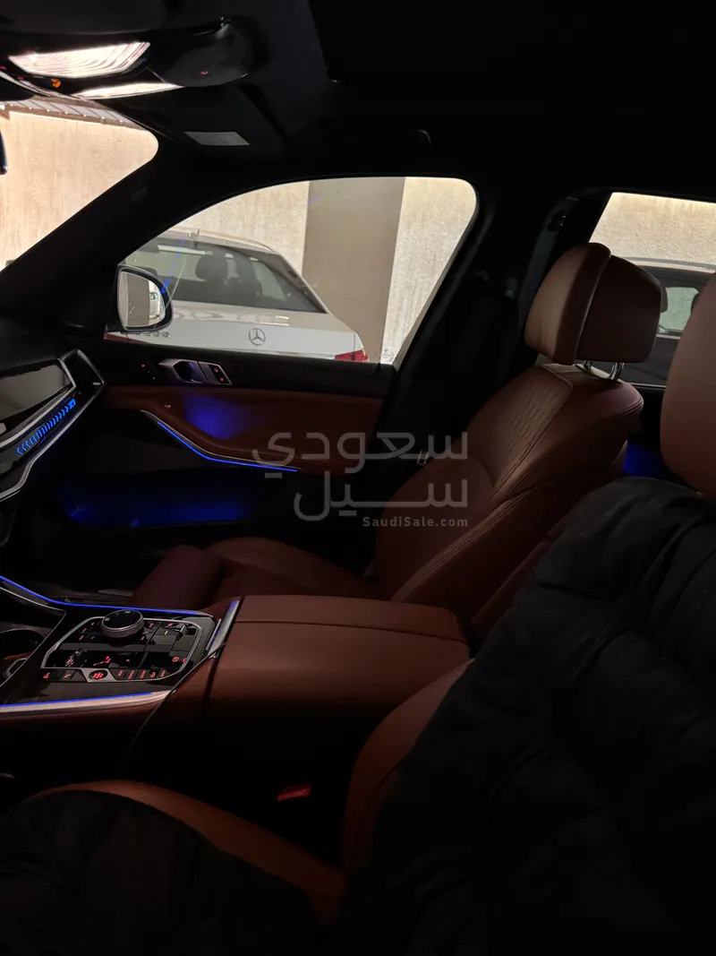 2024 بي ام دبليو الفئة اكس 7