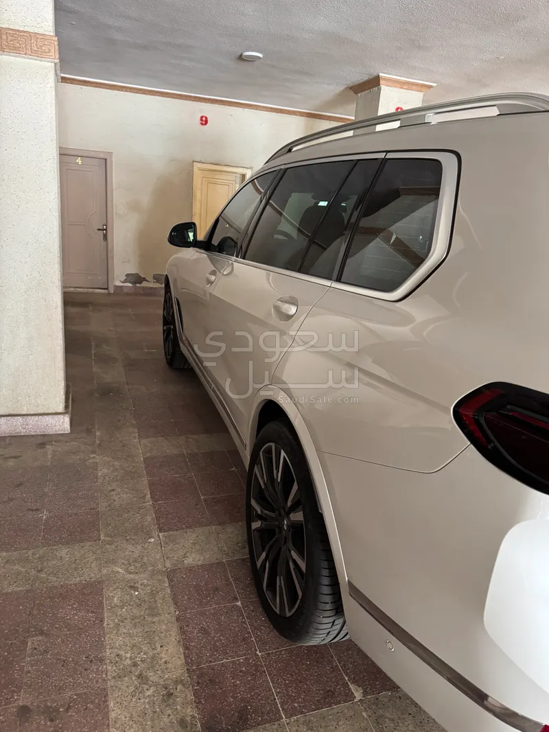 2024 بي ام دبليو الفئة اكس 7