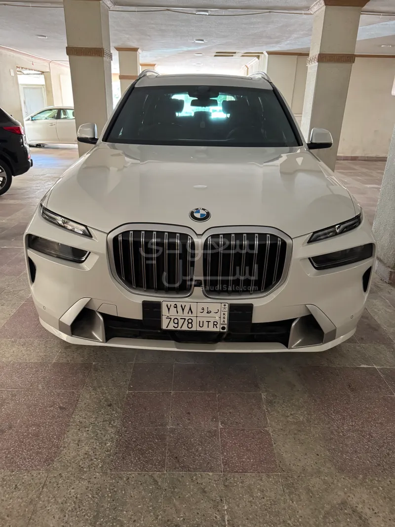 2024 بي ام دبليو الفئة اكس 7