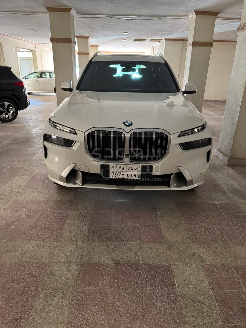 2024 بي ام دبليو الفئة اكس 7