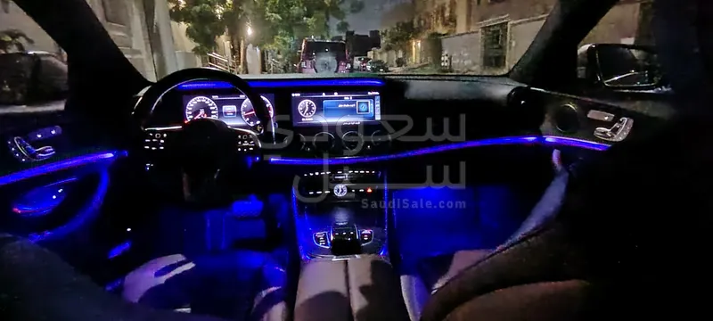 2020 Mercedes-Benz E 300