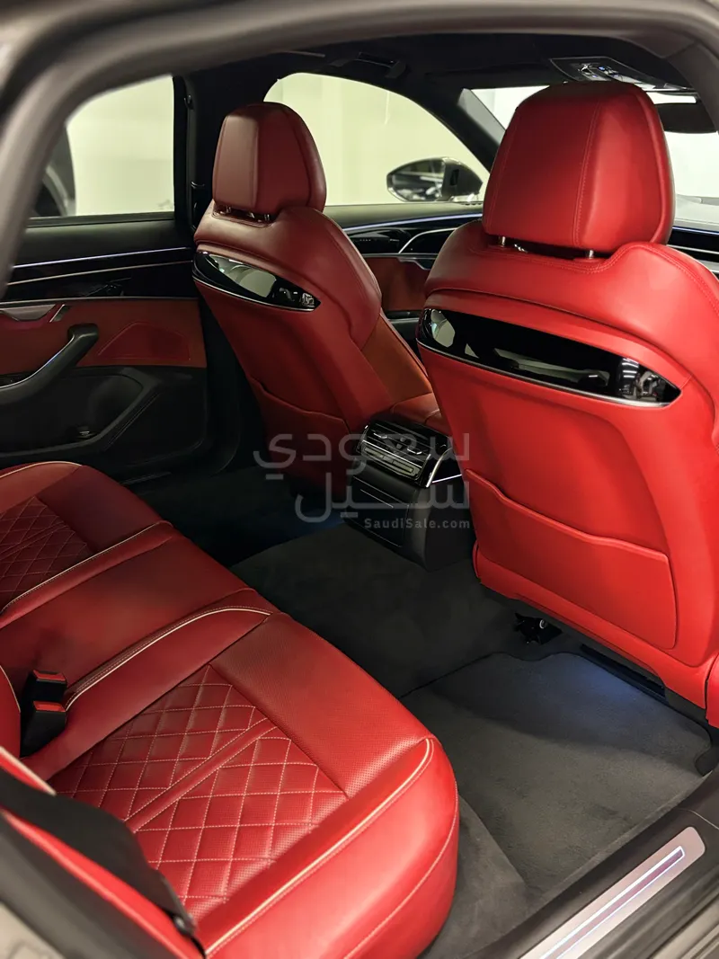 2020 Audi A8