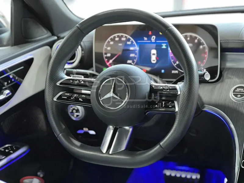 2025 Mercedes-Benz C 200