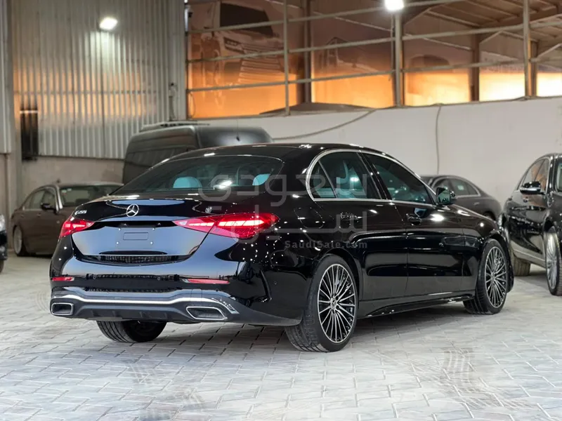 2025 Mercedes-Benz C 200