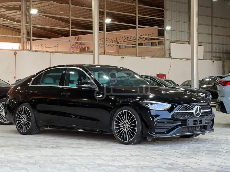 2025 Mercedes-Benz C 200