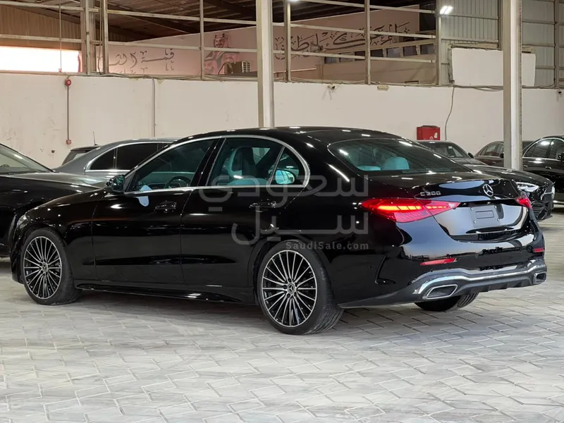 2025 Mercedes-Benz C 200