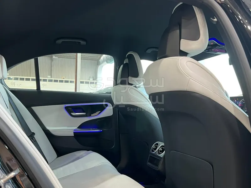 2025 Mercedes-Benz C 200