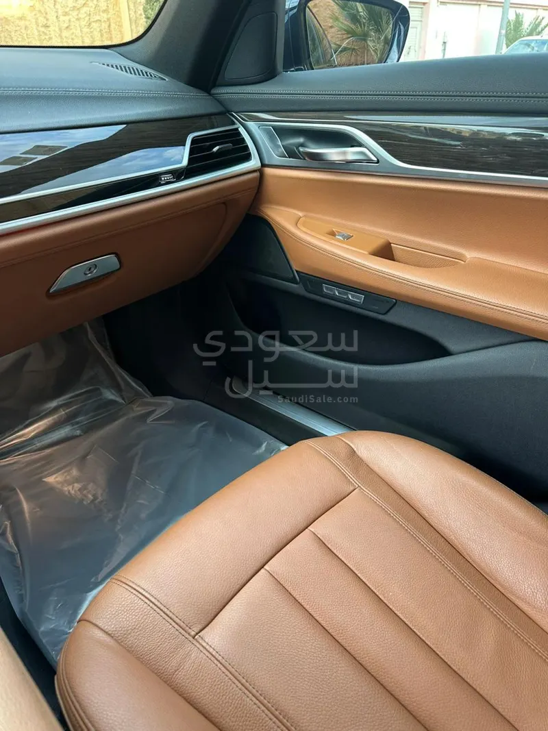 2017 بي ام دبليو الفئة السابعة 740 إل أي