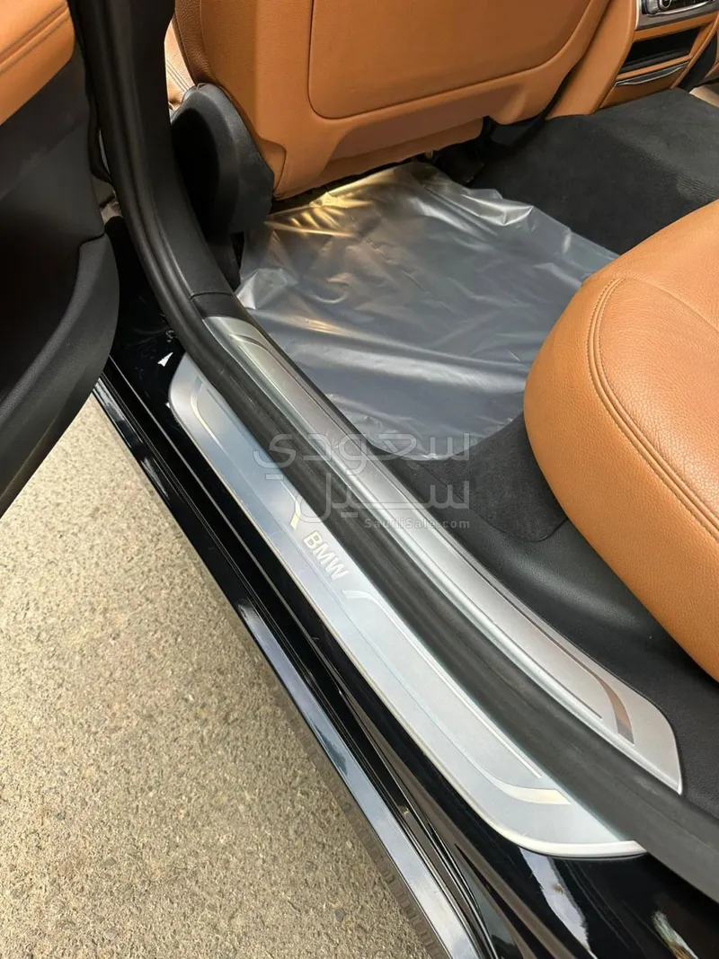 2017 بي ام دبليو الفئة السابعة 740 إل أي