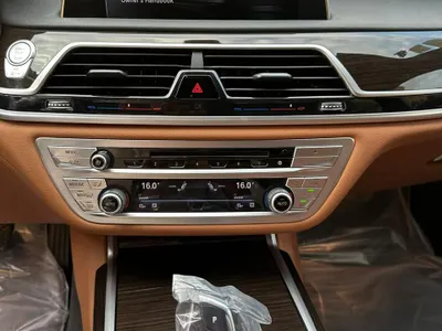 2017 بي ام دبليو الفئة السابعة 740 إل أي
