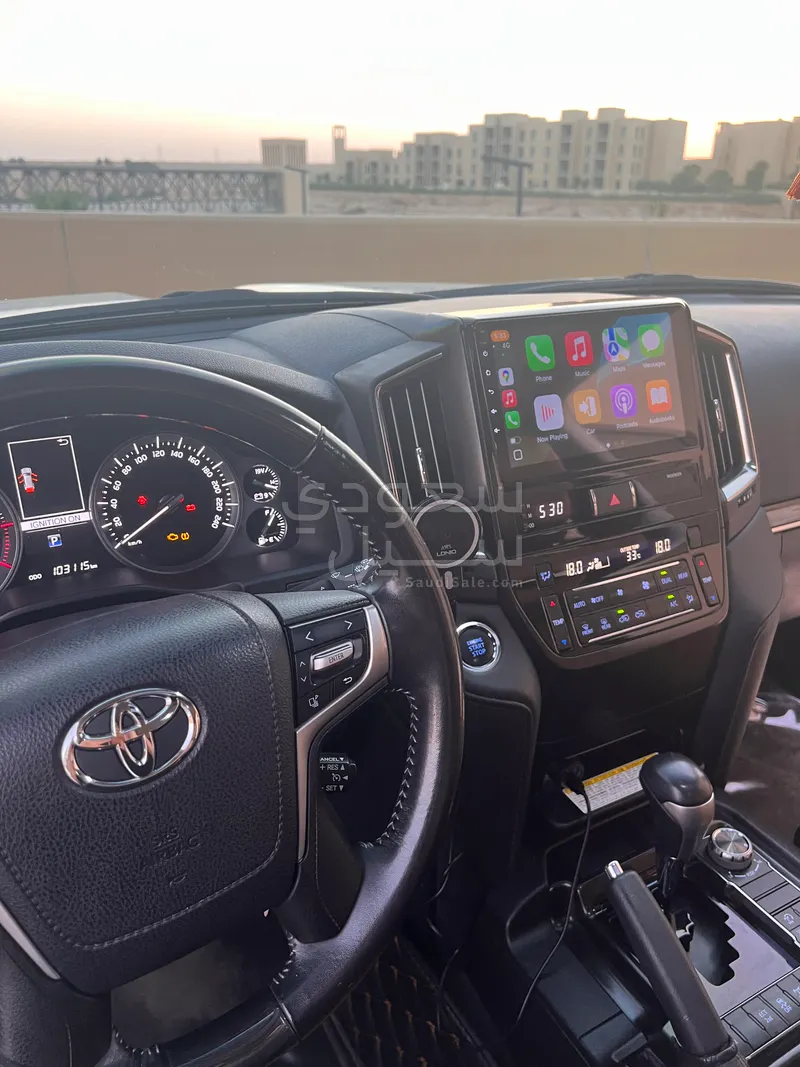 2021 تويوتا لاند كروزر جي اكس ار جراند تورينج