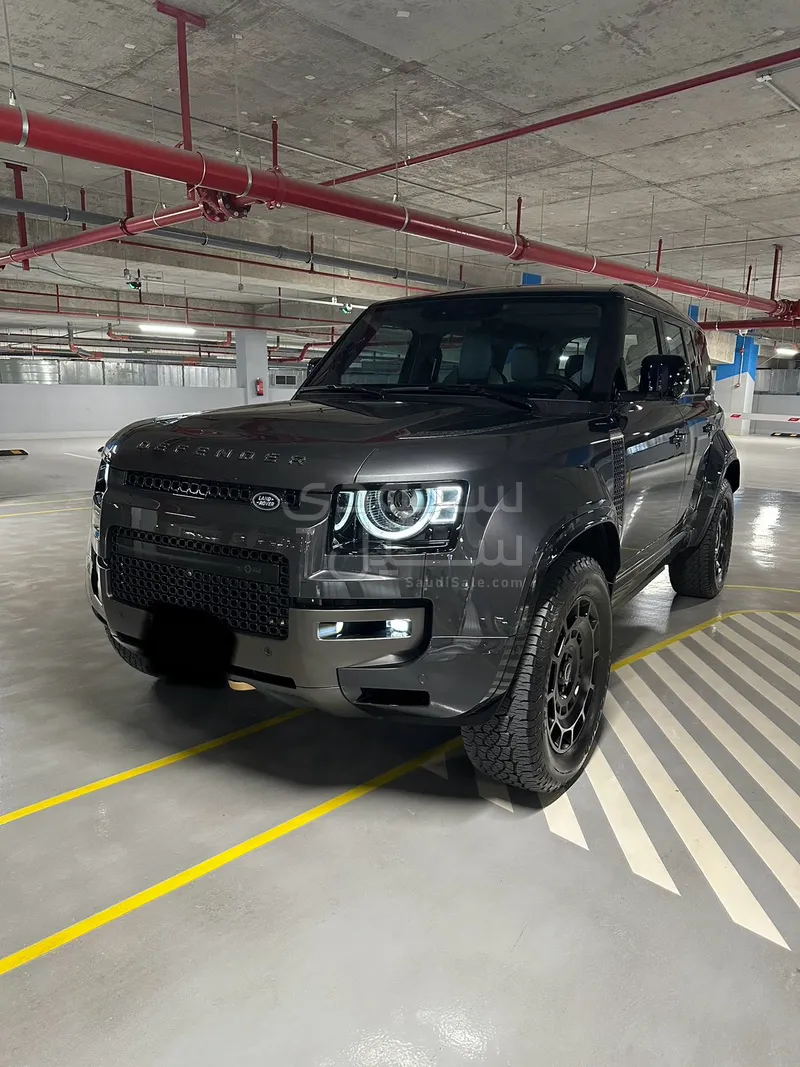2025 Land Rover Defender Octa