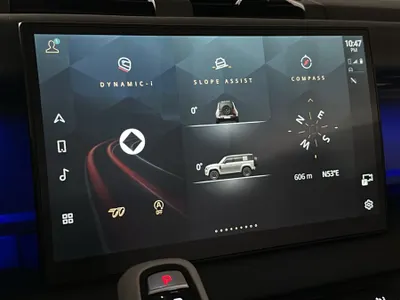 2025 Land Rover Defender Octa