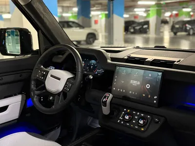 2025 Land Rover Defender Octa
