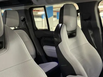 2025 Land Rover Defender Octa