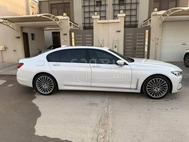 2020 BMW 7 Series 730Li