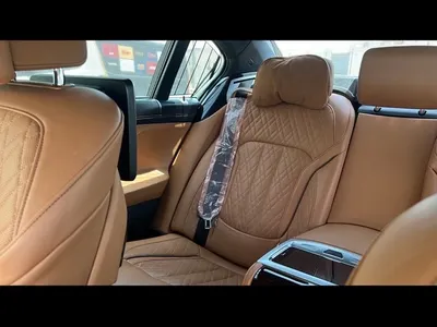 2020 بي ام دبليو الفئة السابعة 750 إل أي