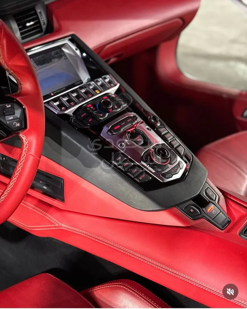 2012 Lamborghini Aventador LP 700-4