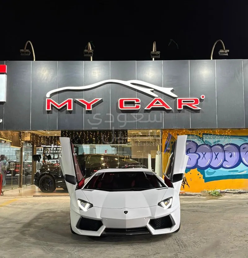 2012 Lamborghini Aventador LP 700-4