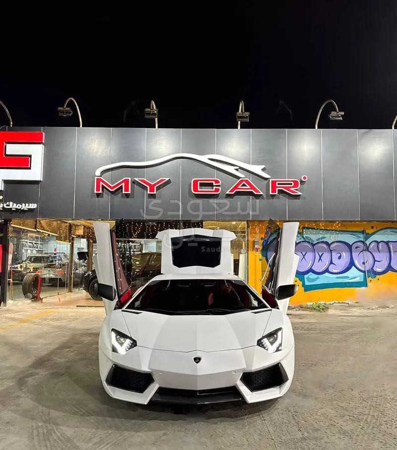 2012 Lamborghini Aventador LP 700-4