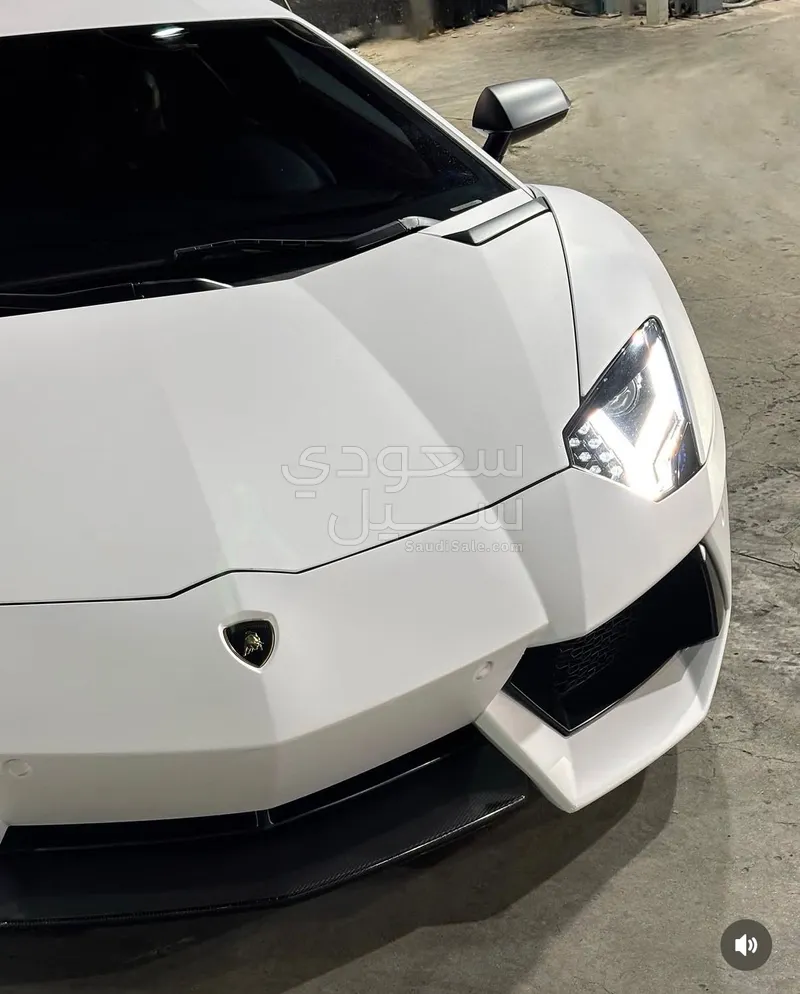 2012 Lamborghini Aventador LP 700-4
