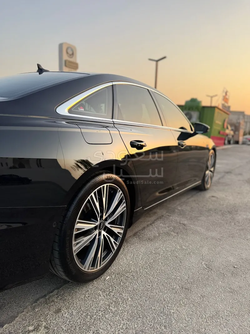 2024 اودي اي 6 اس لاين