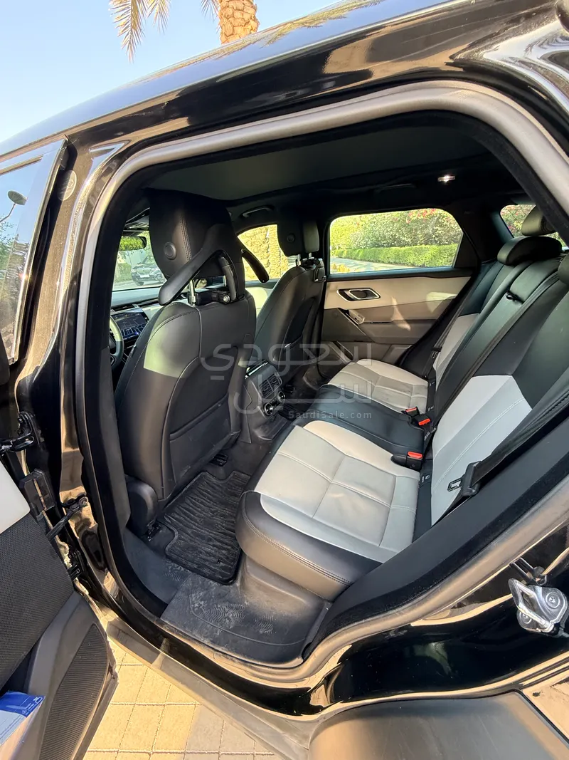 2024 Land Rover Range Rover Velar SE