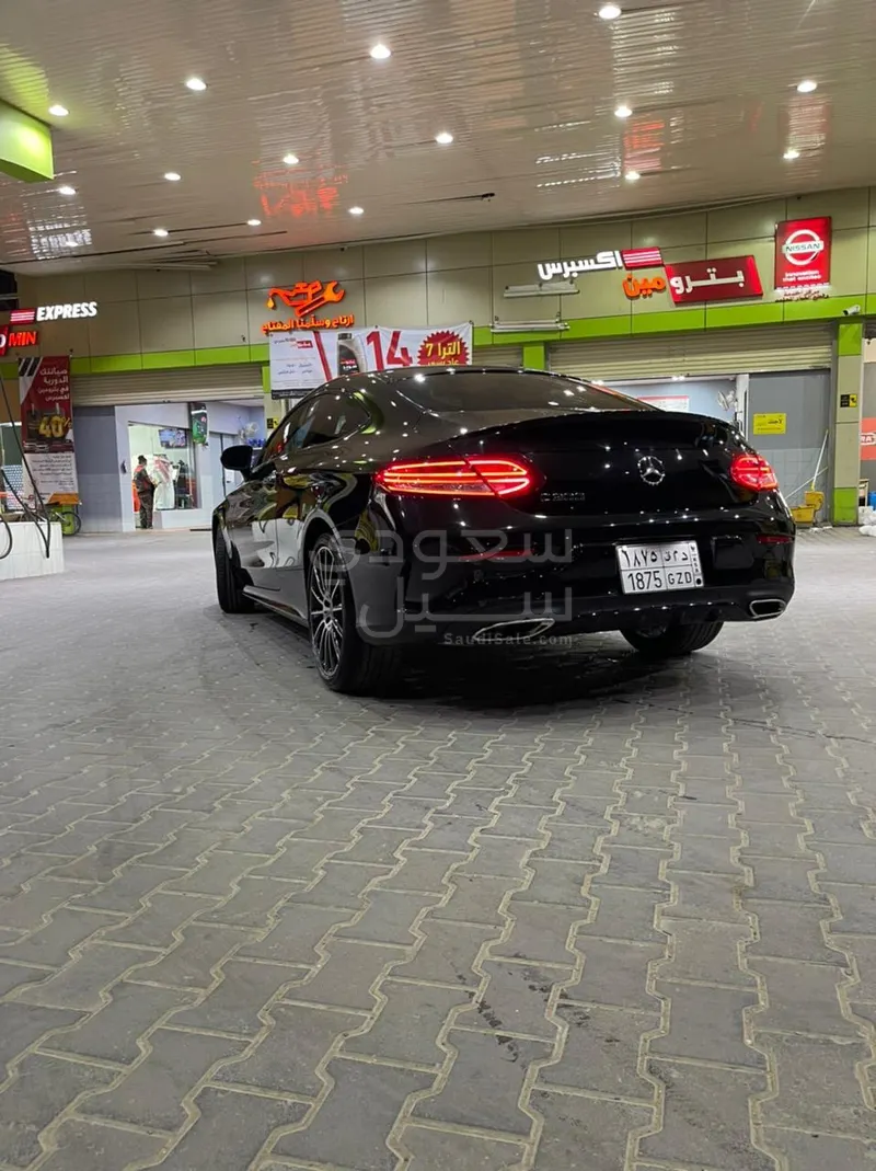 2018 Mercedes-Benz C 300