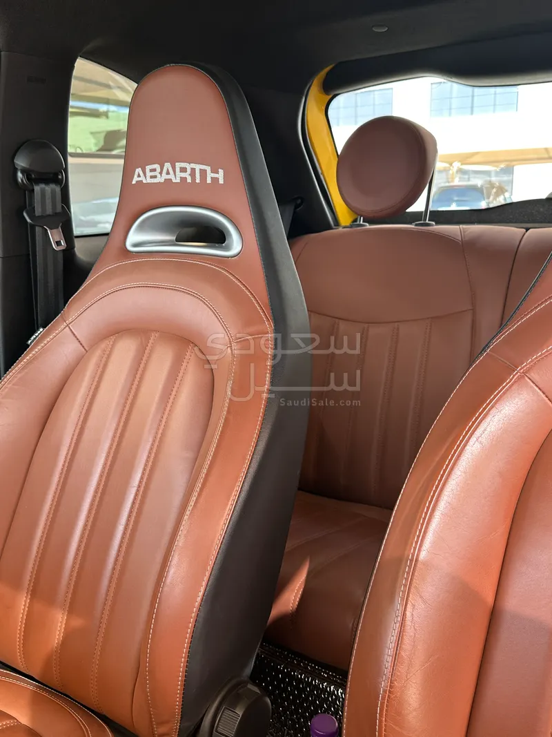 2018 فيات ابارث 595 كومبيتزيون