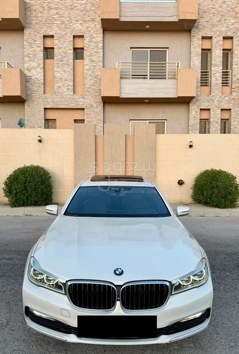 2017 BMW 7 Series 730i