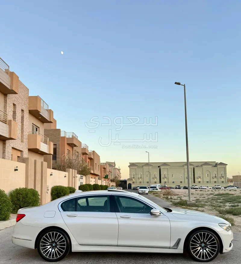 2017 BMW 7 Series 730i
