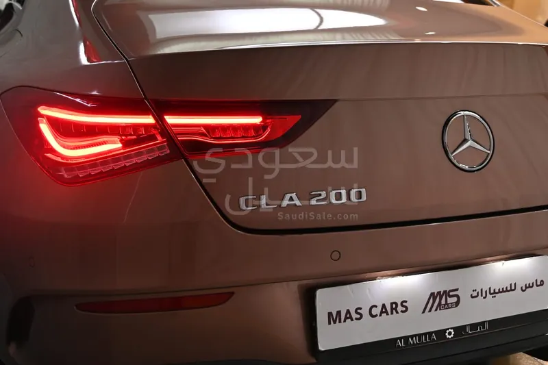 2023 مرسيدس - بنز سي إل أي 200