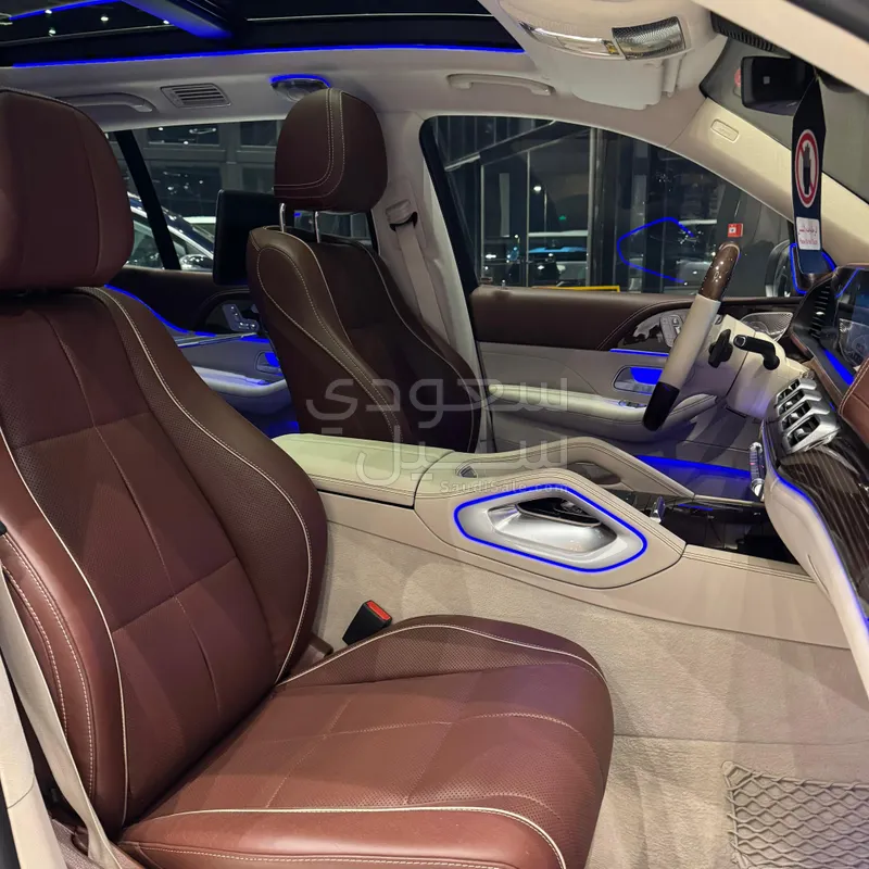 2021 مرسيدس - بنز جي إل إس 600 مايباخ