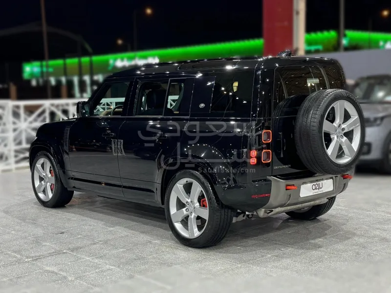 2024 Land Rover Defender X