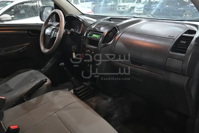 2016 ايسوزو بيكب غمارة