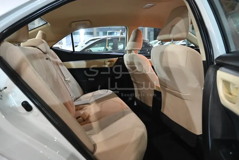 2018 تويوتا كورولا