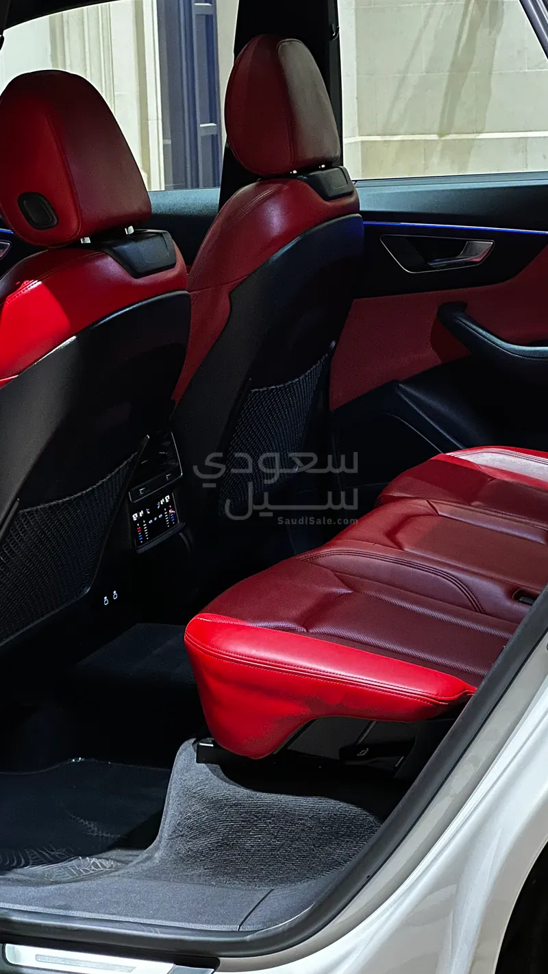 2023 اودي كيو 8 اس لاين