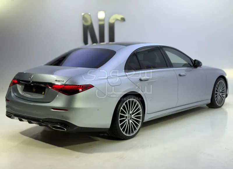 2023 Mercedes-Benz S 580