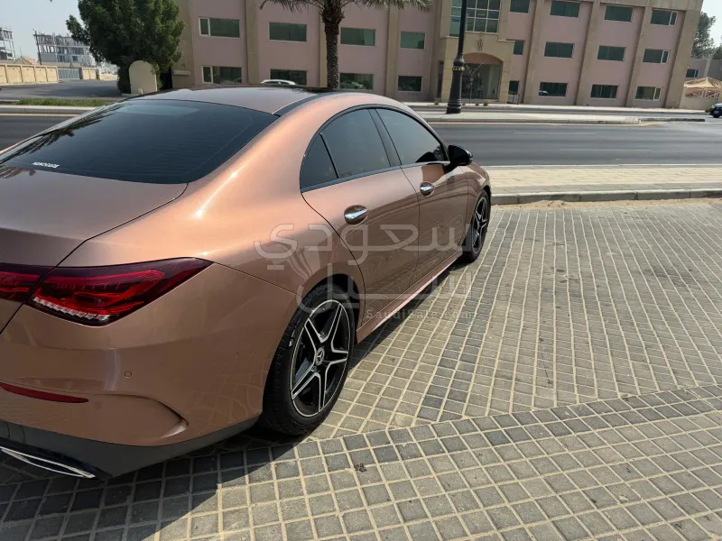 2023 مرسيدس - بنز سي إل أي 200