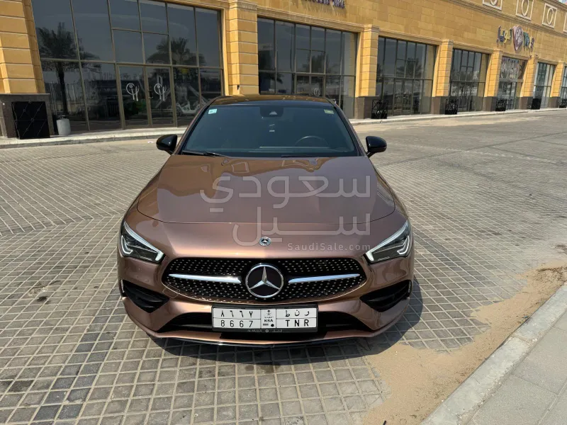 2023 مرسيدس - بنز سي إل أي 200