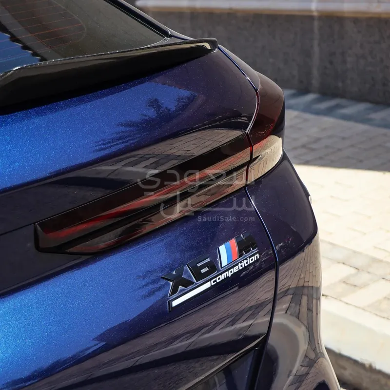 2022 BMW X Series 6M competition