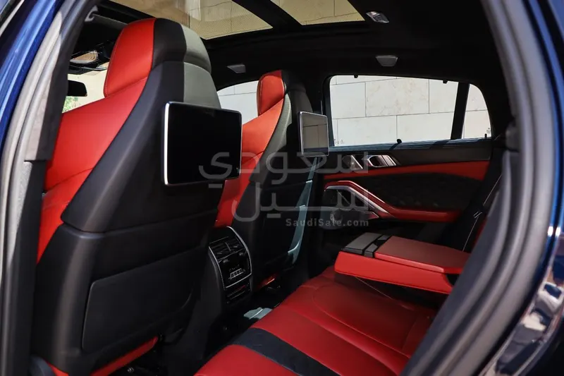 2022 BMW X Series 6M competition