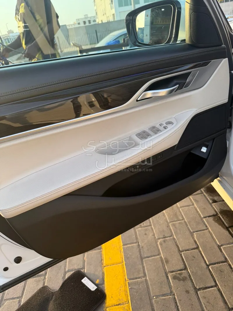 2020 BMW 7 Series 730Li