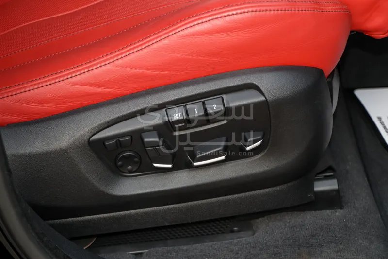 2016 BMW X Series 6 M