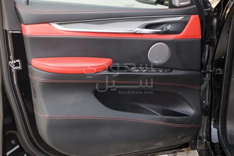 2016 BMW X Series 6 M