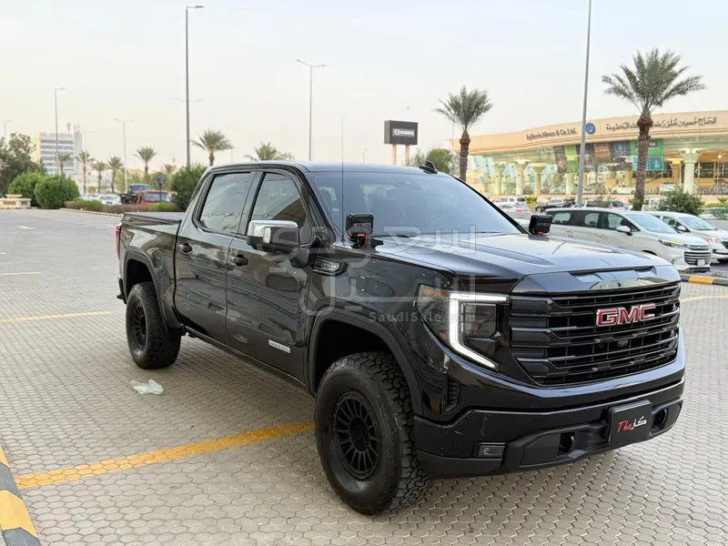 2022 GMC Sierra Elevation