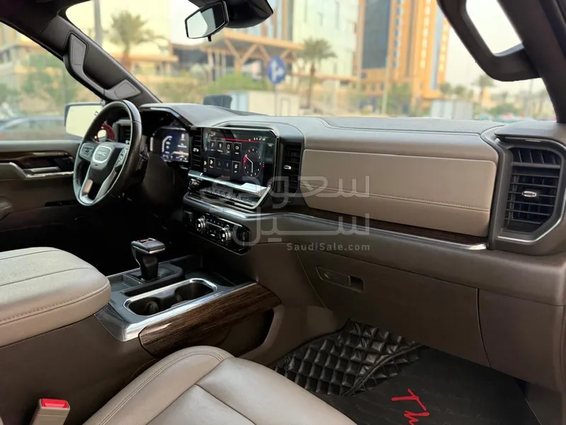 2022 GMC Sierra Elevation