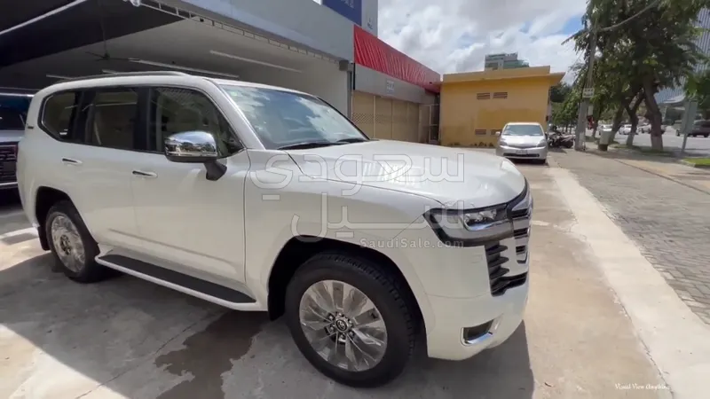 2022 Toyota Land Cruiser VXR
