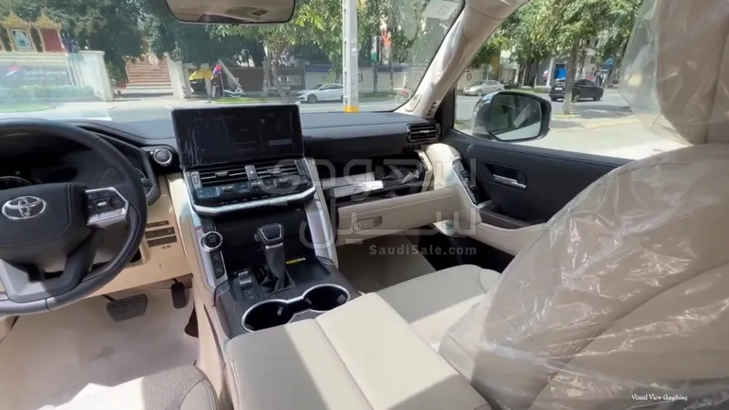 2022 Toyota Land Cruiser VXR