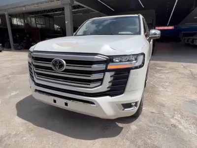2022 Toyota Land Cruiser VXR